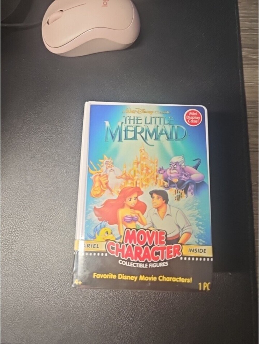 Little Mermaid mini VHS case with Ariel figure *New